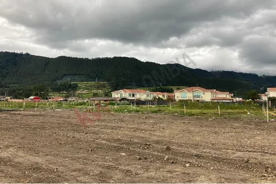 Se Vende Un Hermoso Lote En Cajica (11606).