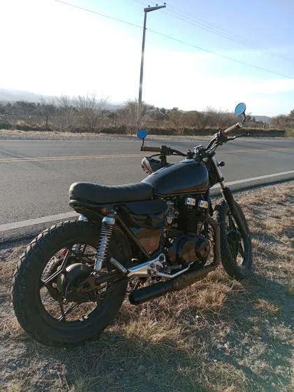 Se Vende Suzuki , Hermoso Motor Bicilindrico , Escape 2 A 1