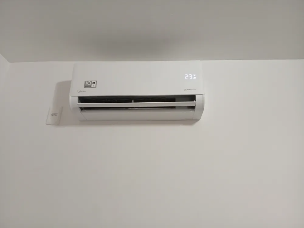 Ar Condicionado Inverter Midea AI Ecomaster 12000 BTUs Quente e Frio WIFI e IA - Imagem 3