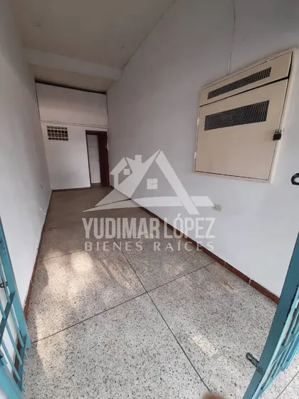 Ofrecemos Local En Alquiler Ubicado En Av. Fuerzas Aéreas, Maracay Edo Aragua