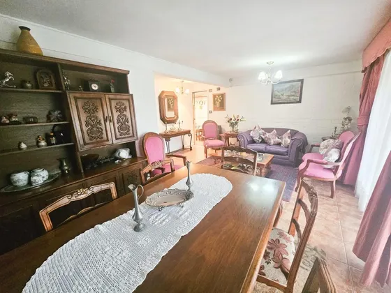 Linda Casa Cernaca Al Matro Carlos Valdovinos