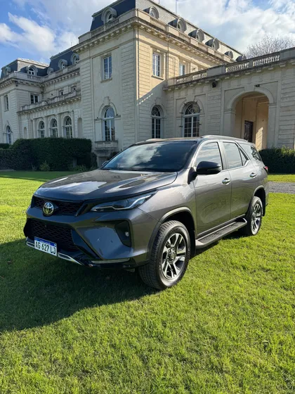 Toyota Sw4 2.8 Srx 204cv 4x4 7as At