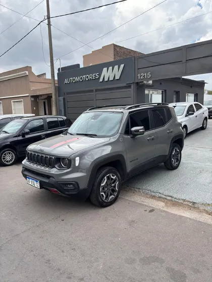 Jeep Renegade 1.3 Trailhawk At9 4x4