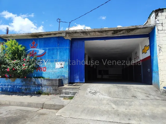  Jl//excelente Local  En Venta. Barquisimeto, Cerca De La Av. Vargas,  Lara, Venezuela/ Jose López/ Cód.  24-8209  /2 Baños  236 M² 