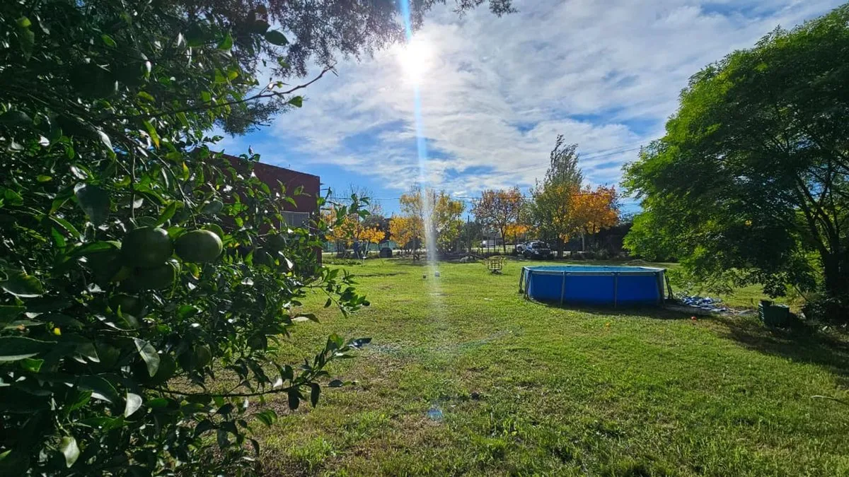 Lote En Esquina 1055 M2 En Venta Hostal Sol 