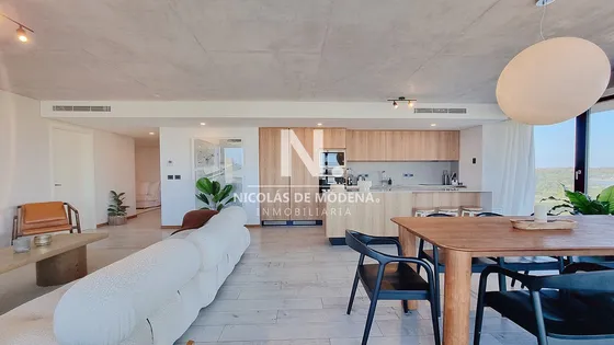 Apartamento Piso Bajo Surfside, 3 Suites + Den