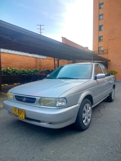 Nissan Sentra 1.6 B13 Super Especial