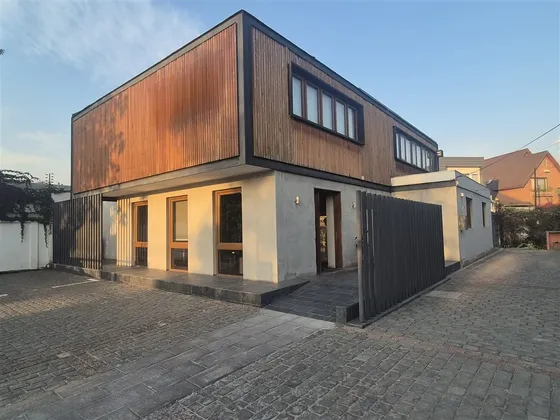 Oficina En Arriendo, Vitacura / Juan Xxiii