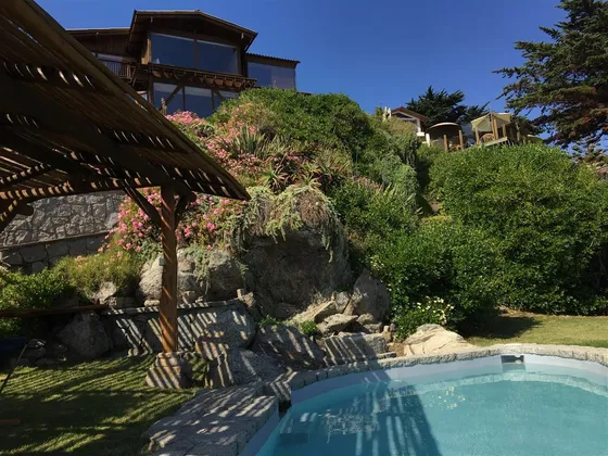 Isla Negra - Primera Línea Casa En Venta De 4 Dorm
