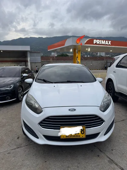 Ford Fiesta 1.6 Sportback Se Mecánica