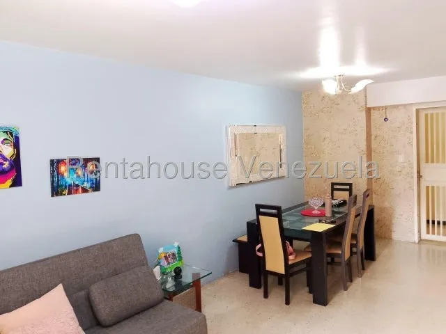 En Venta Apartamento En El Llanito 25-14677 Le