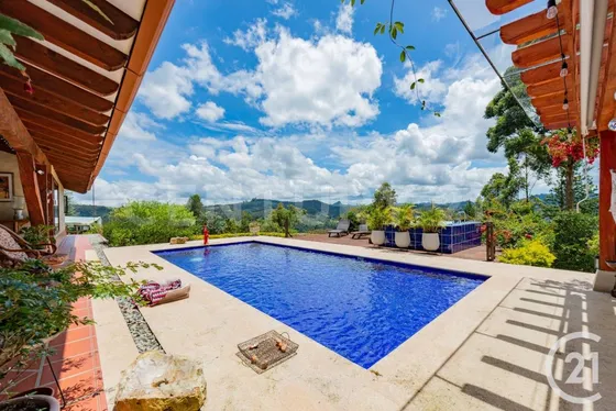 Venta Casa Campestre Llanogrande Con Hermosa Vista Y Unidad Cerrada