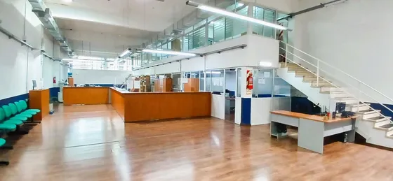 Venta 2 Locales En Block - Zona 12 Y 39
