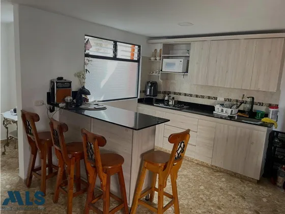 Apartamento En Venta En Belén Granada(mls#250076)