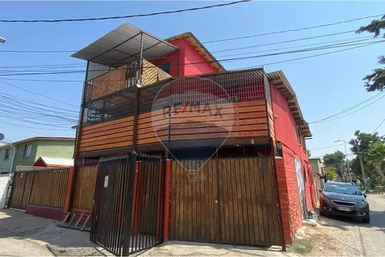 Casa Con 11 Habitaciones, Oportunidad Multifamily