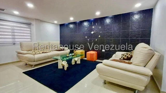 César Bullones Vende Excelente Casa En El Centro Cabudare, Lara 25-19872