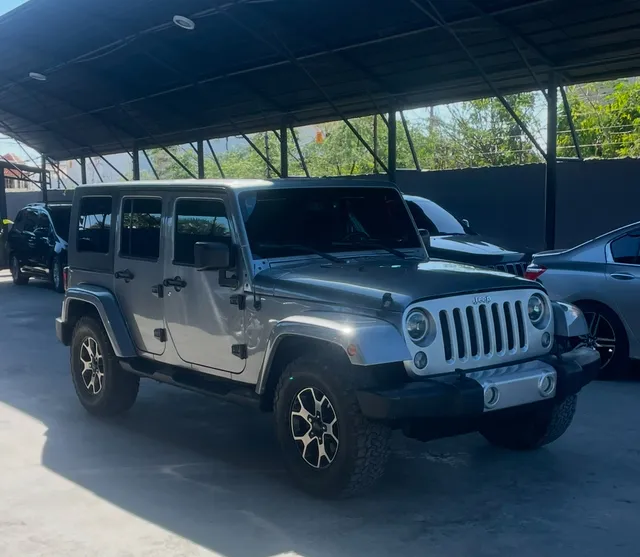 Jeep Wrangler Sahara Americana
