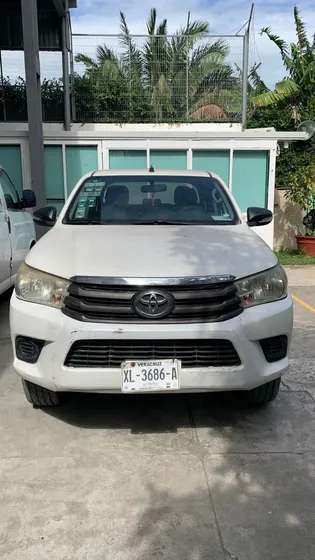 Toyota Hilux 2.7 Cabina Doble Base Mt