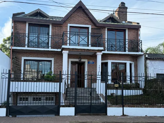 Alquiler De 2 Departamentos Uno De 4 Ambientes Y Otro De 3
