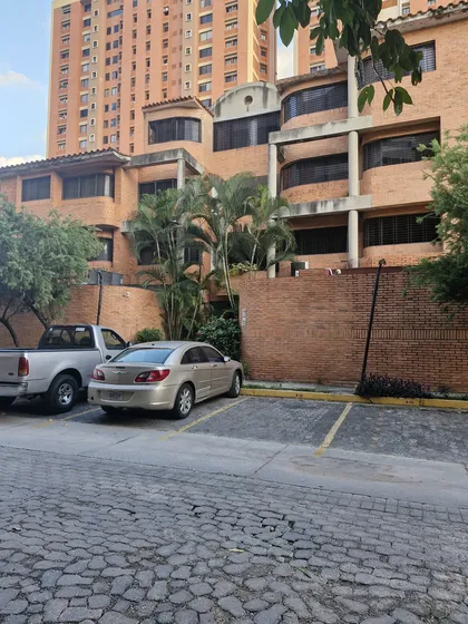Angelica Rivas Vende Apartamento Duplex En Residencias Puente Piedras, Urb Los Mangos, Valencia Vzla