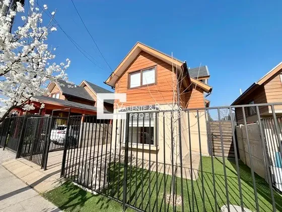 Casa En Arriendo En Portones De Machalí