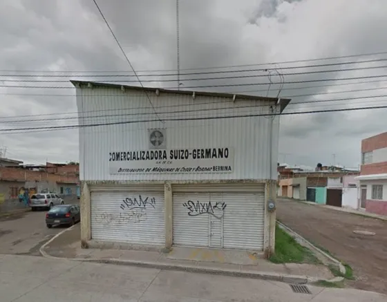 Bodega Con Local Comercial,, Irapuato, Guanajuato.