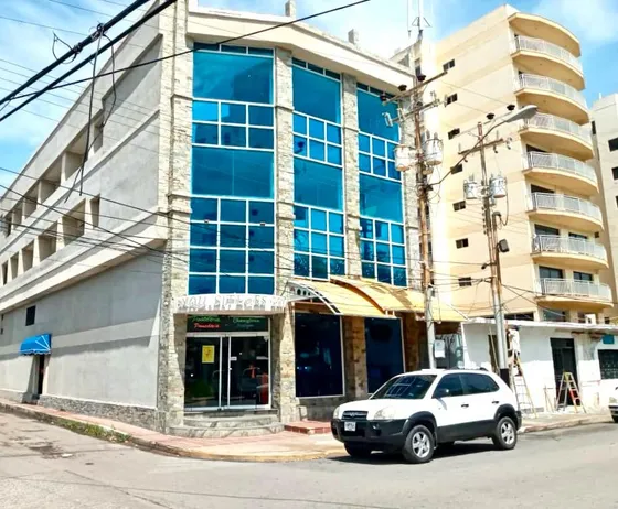 Local En La Calle 3 Frente A La Plaza Bolivar Al02-1843anz-icar