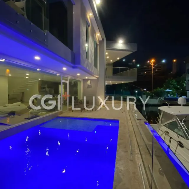 Cgi+ Luxury Vende, Casa Casas Bote B, Lechería