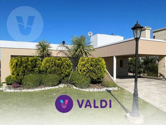 Casa En Venta Con Renta - Barrio La Horqueta De Echeverria, Canning