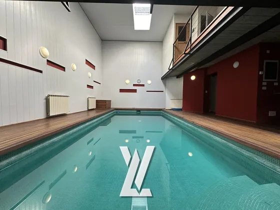 Casa - Quincho En Venta Con Spa Y Pileta En Quilmes