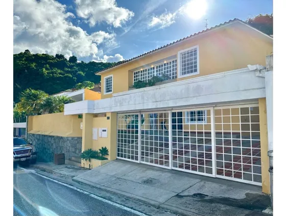 Vendo Casa 450m2 6h/6b/3p Prados Del Este Urb Cerrada 5395