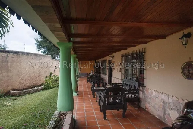 Casa Colonial Techos De Machihembrados Colinas De Guataparo     25-10249