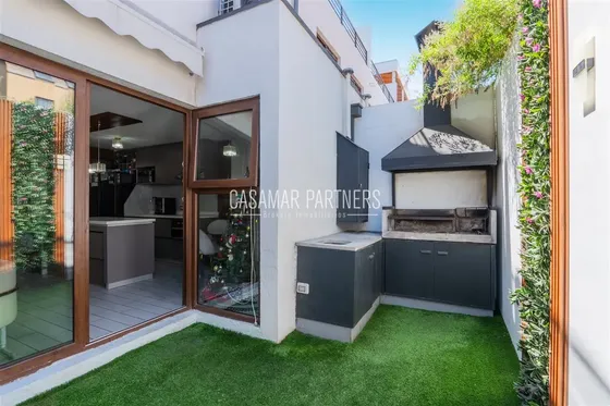 Moderno Townhouse En Venta 3d 3b/ A Pasos Metro S.bolivar