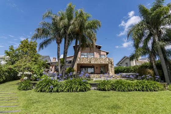 Casa En Venta Las Caletas Al Rio, Nordelta
