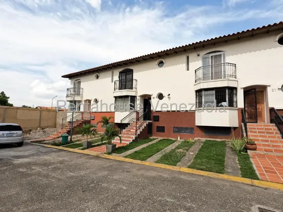 Marydoll Mogollón Vende Hermosa Casa Con Sótano, Zona Agua Viva, Cabudare-lara-*