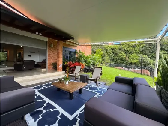 Se Vende Pb Remodelado 578m2 La Lagunita 9620