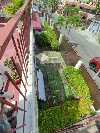 Venta De Casa Con Anexo De Apartamento En El 2do Nivel 