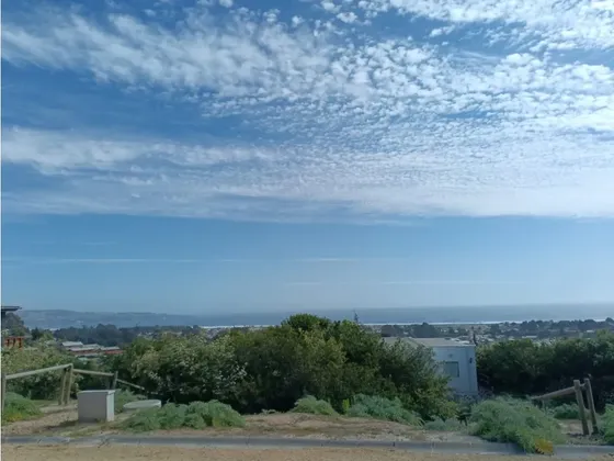 Terrenos Urbanizados Con Vista Panorámica Hacia El Mar