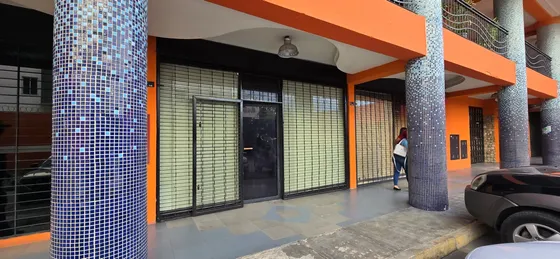 Yasmin Roa Vende Local Comercial En C.c.p Y Residencial Bayona Cod 337318