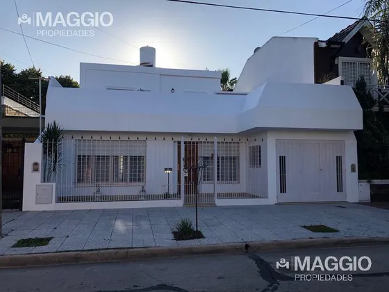 Casa Venta Haedo Barrio Guemes 4 Ambientes