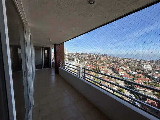 Departamento En Venta De 3 Dorm. En Viña Del Mar