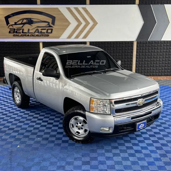 Chevrolet Silverado Ls