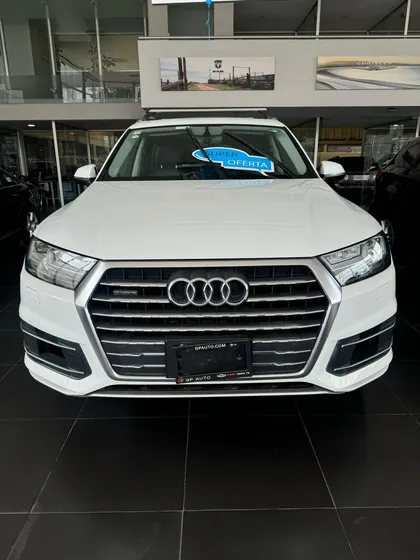 Audi Q7 3.0t 333hp Elite 3ra Fila