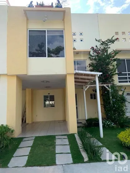 Renta Casa 3 Ambientes Privadas Mactumatza