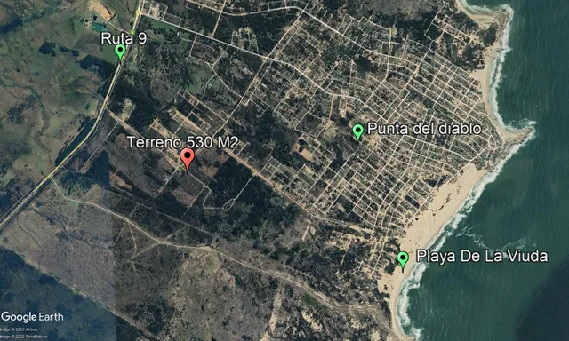 Punta Del Diablo, Rocha