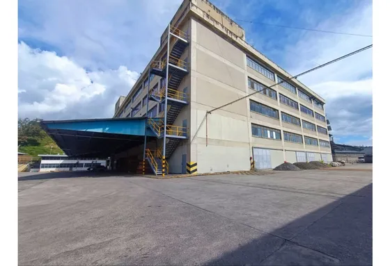 Alquiler De Diversos Galpones Zona Industrial El Tambor Los Teques