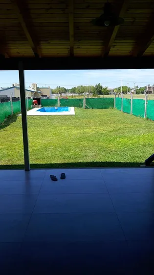 Casa En Pueblo Esteher , En Juan Domingo Perón 1215