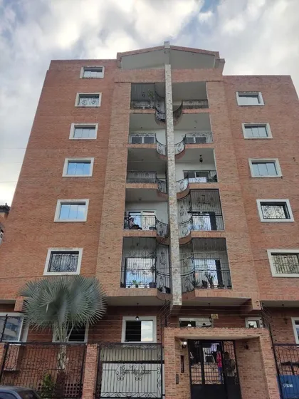 Vendo Apartamento Edf. Data Nueva  P/eléctrica T San Jacinto