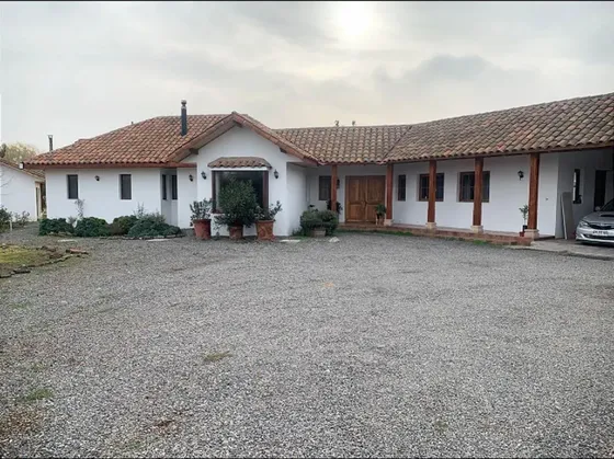 Parcela Con Casa En Venta De 4d 3b Piscina En Condominio