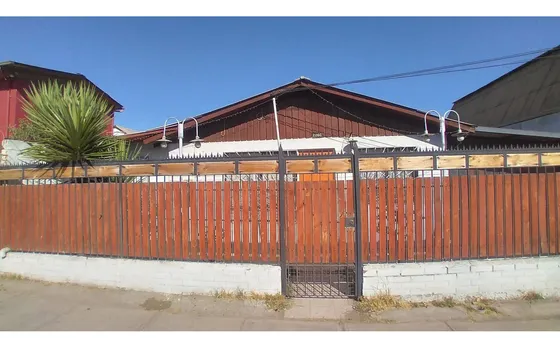En Venta Amplia Casa En Maipú, $ 150.000.000